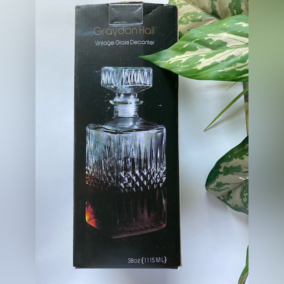 Vintage Glass decanter 38oz( 1115ML) - Picture 6 of 6